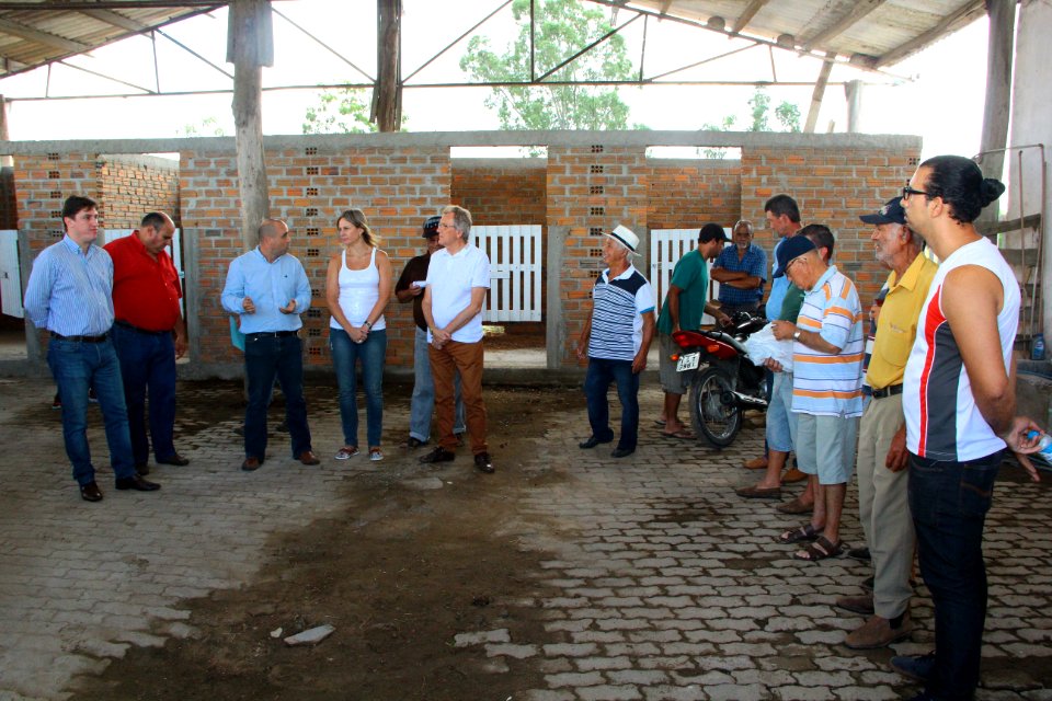 01.03.2018 - Gab Prefeita - Entrega de cavalos e visita as novas instalações da hospedaria - Foto Marcel Avila