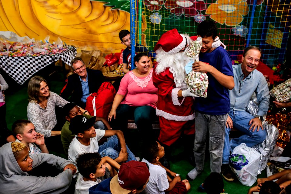 19.12.2017 - Prefeita Paula Mascarenhas na Festa de Natal Para as Crianças dos Abrigos