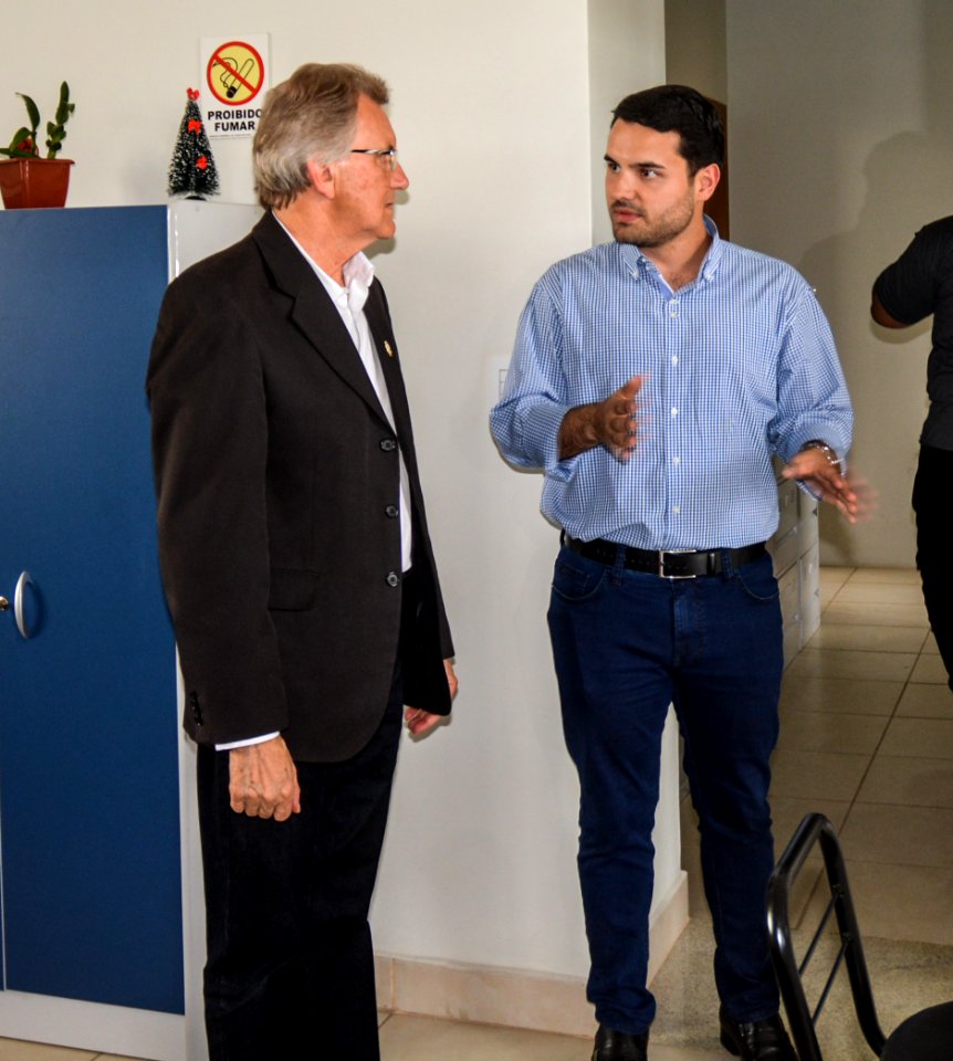 14.12.2017 - Vice-prefeito Idemar Barz visita sede do Procon Pelotas