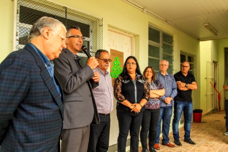 05.12.2017 - Prefeito em Exercício Luiz Henrique Viana na entrega do Laboratório de Informática Khan Academy na EMEF Prof. Daura Ferreira Pinto