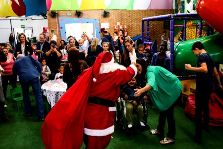 19.12.2017 - Prefeita Paula Mascarenhas na Festa de Natal Para as Crianças dos Abrigos