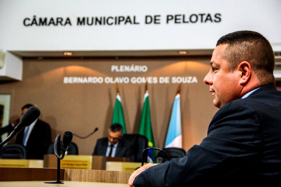 29.12.2017 - Vice-prefeito Idemar Barz na posse do presidente da câmara de vereadores de Pelotas, Anderson  Garcia