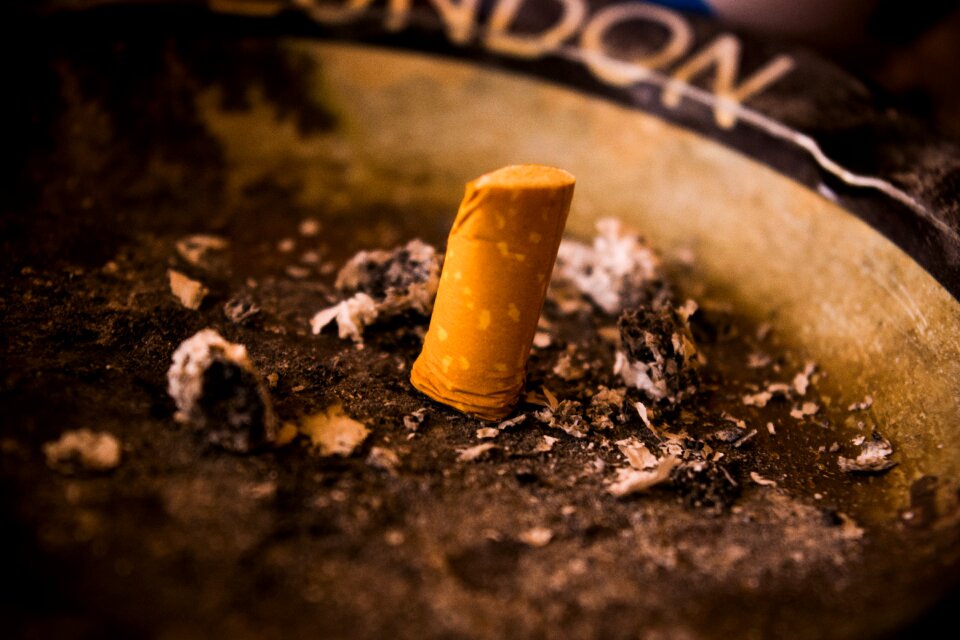 Hamuzó tobacco smoking