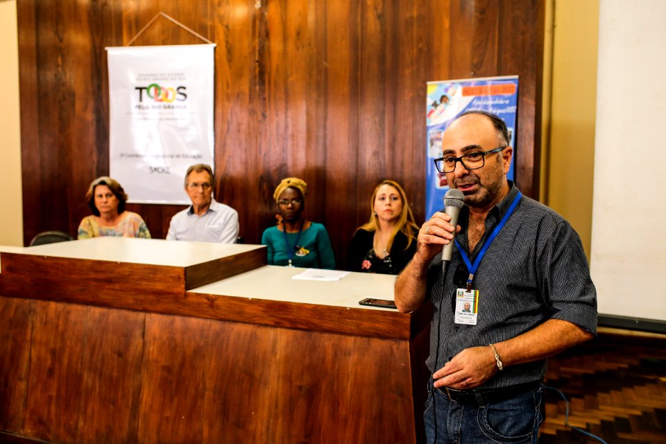 10.11.2017 - Vice-prefeito Idemar Barz na apresentação do programa Saúde na Escola no colégio João XXIII