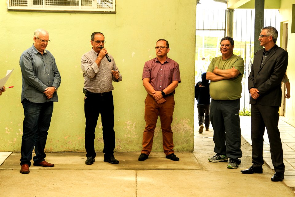 05.12.2017 - Prefeito em exercício Luiz Henrique Viana durante entrega do Laboratório de Informática Khan Academy na EMEF João da Silva Silveira
