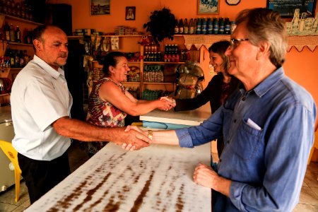 10.11.2017 - Prefeita Paula Mascarenhas em visita na avenida Ildefonso Simões Lopes