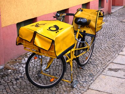 Postman spoke wheel