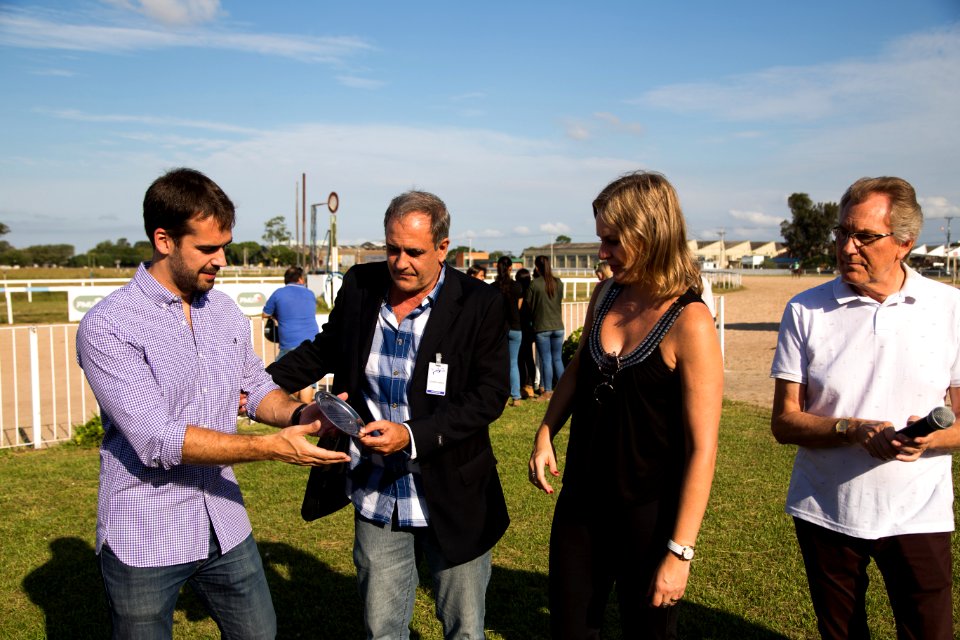 08.04.2018 - Prefeita Paula Mascarenhas e o vice Idemar Barz participam do 81º GP Princesa do Sul de Turfe em homenagem à prefeita municipal - Foto: Gustavo Vara