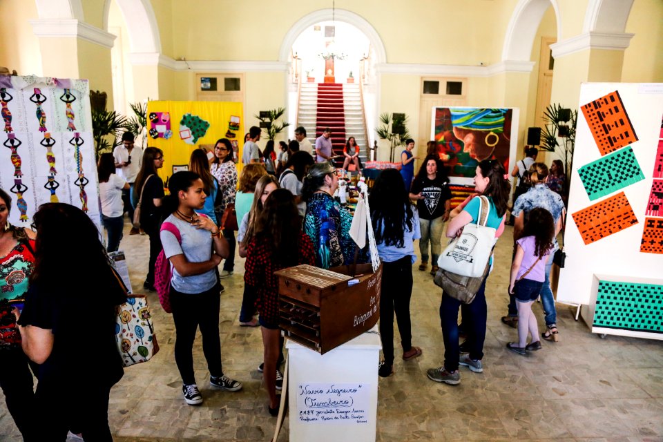 13.11.2017 - VI Mostra de trabalhos escolares Afro Indigenas e Feira das Culturas - SMED