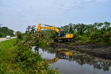 25.10.2017 - Ações de melhorias do Sanep no Laranjal - Foto: Rafaél de Lima