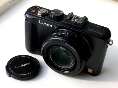 Panasonic Lumix DMC-LX7 photo