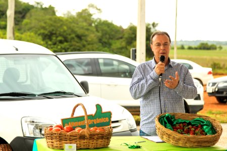 06.12.2017 - Prefeita Paula Mascarenhas durante inauguração da Agroindústria Sul Ecológica na Estrada da Gama na colônia de Pelotas