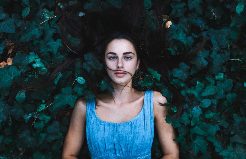 Young hair ivy