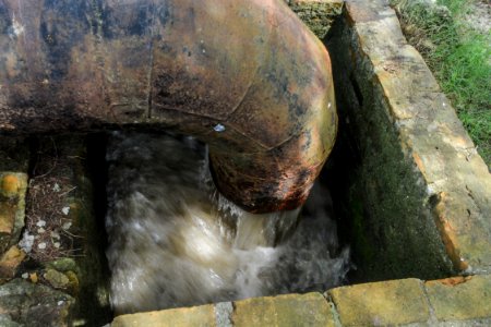 25.10.2017 - Ações de melhorias do Sanep no Laranjal - Foto: Rafaél de Lima
