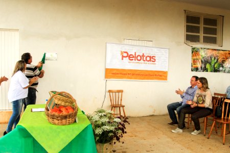 06.12.2017 - Prefeita Paula Mascarenhas durante inauguração da Agroindústria Sul Ecológica na Estrada da Gama na colônia de Pelotas