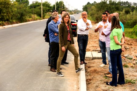 10.11.2017 - Prefeita Paula Mascarenhas em visita na avenida Ildefonso Simões Lopes