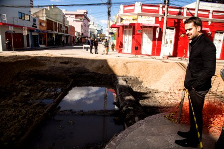 03.08.2019 - Governador Eduardo Leite visita as obras na Rua Marechal Deodoro - Foto: Gustavo Vara