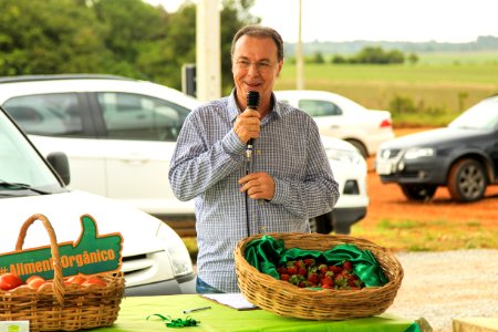 06.12.2017 - Prefeita Paula Mascarenhas durante inauguração da Agroindústria Sul Ecológica na Estrada da Gama na colônia de Pelotas