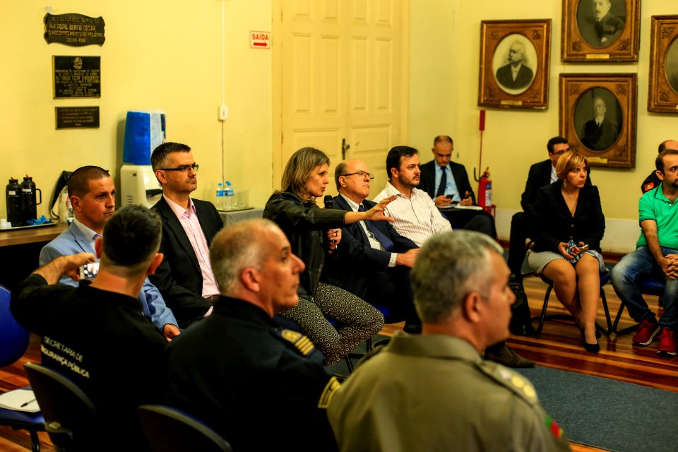 17.11.2017 - Prefeita Paula Mascarenhas na reunião do GGI com secretário de Segurança Pública do Estado, Cezar Schirmer