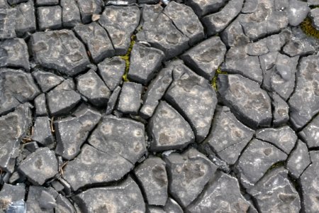 cracked bitumen