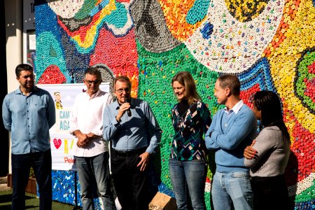26.05.2018 - Prefeita Paula Mascarenhas e o vice Idemar Barz na lançamento da Campanha do Agasalho no Mercado Público - Foto: Gustavo Vara