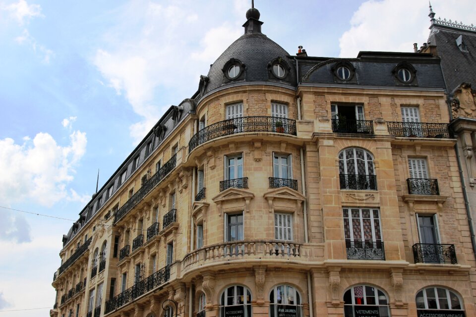Building historic center architecture