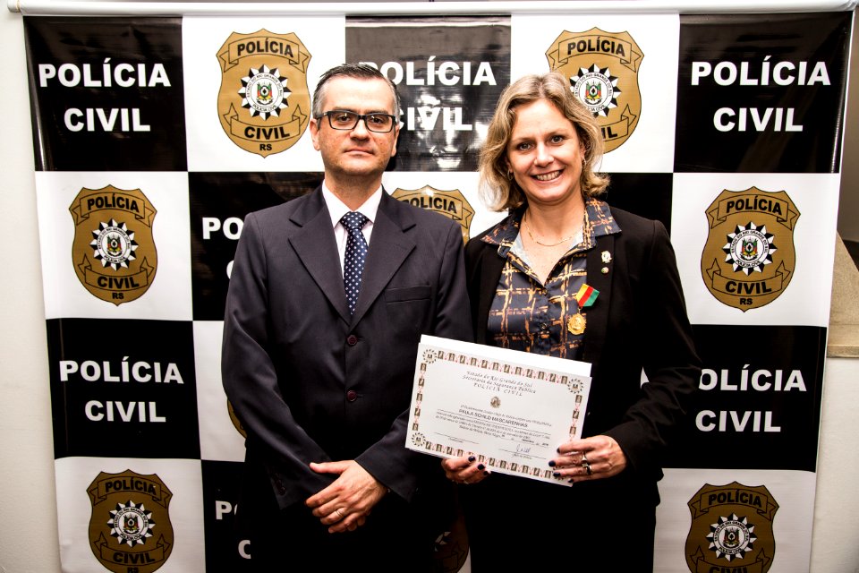 06.12.2018 - Prefeita Paula Mascarenhas recebe a medalha Tiradentes no Palácio da Policia em Porto Alegre - Foto: Gustavo Vara