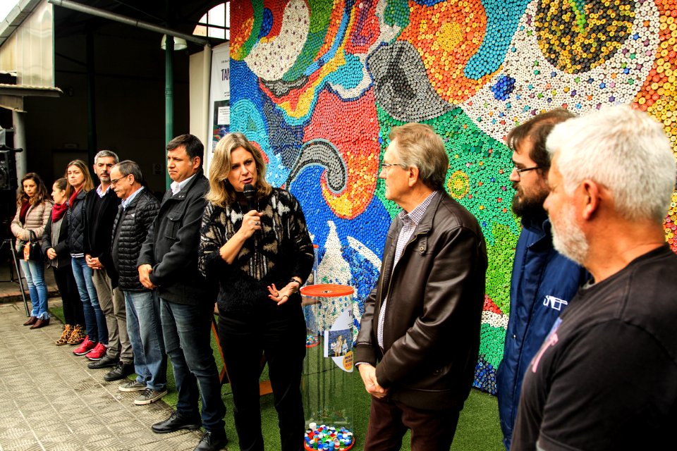 12.06.2018 - Prefeita Paula Mascarenhas e o vice Idemar Barz durante o ato de lançamento do Tampart e assinatura de uma termo de cooperação - projeto de arte e sustentabilidade - Foto: Gustavo Vara