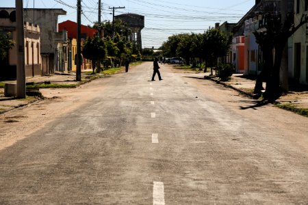 23.05.2018 - Prefeita Paula Mascarenhas e o vice Idemar Barz durante vistoria das obras nas ruas Afonso Pena, Paulo Guilayn e Santo Michelon no Fragata - Foto: Gustavo Vara