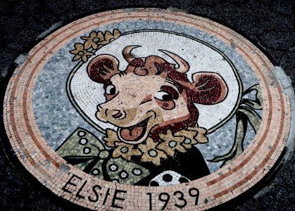 Elsie was at the 1939 New York World's Fair