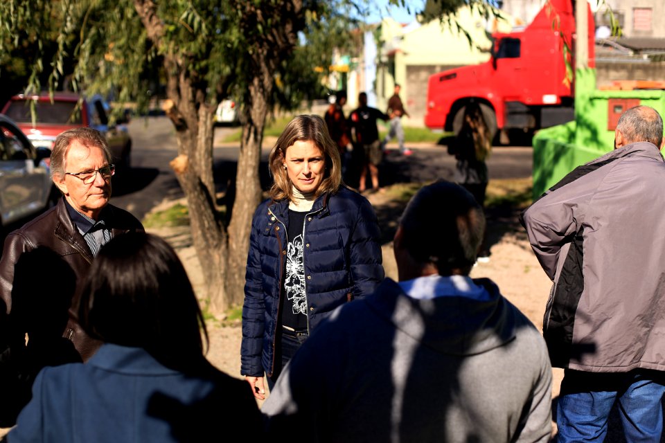 23.05.2018 - Prefeita Paula Mascarenhas e o vice Idemar Barz durante vistoria das obras nas ruas Afonso Pena, Paulo Guilayn e Santo Michelon no Fragata - Foto: Gustavo Vara
