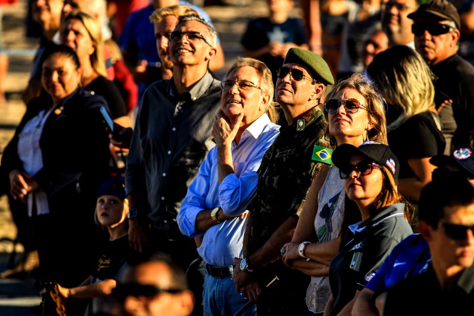 18.04.2018 - Apresentação da Esquadrilha da Fumaça em comemoração aos 100 anos do 9ª Batalhão de Infantaria Motorizada em Pelotas e pela passagem do Dia do Exército - Foto: Gustavo Vara