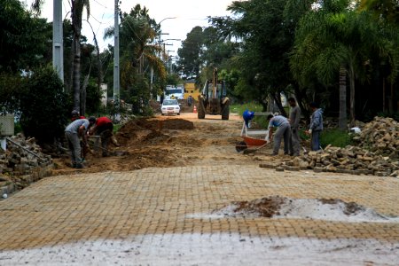 17.05.2018 - Prefeita Paula Mascarenhas  durante entrega da praça São Jerônimo,   atrás do Shopping Mar de Dentro e entrega de obras Ilha Bela e São Conrado - Laranjal- Foto: Gustavo Vara