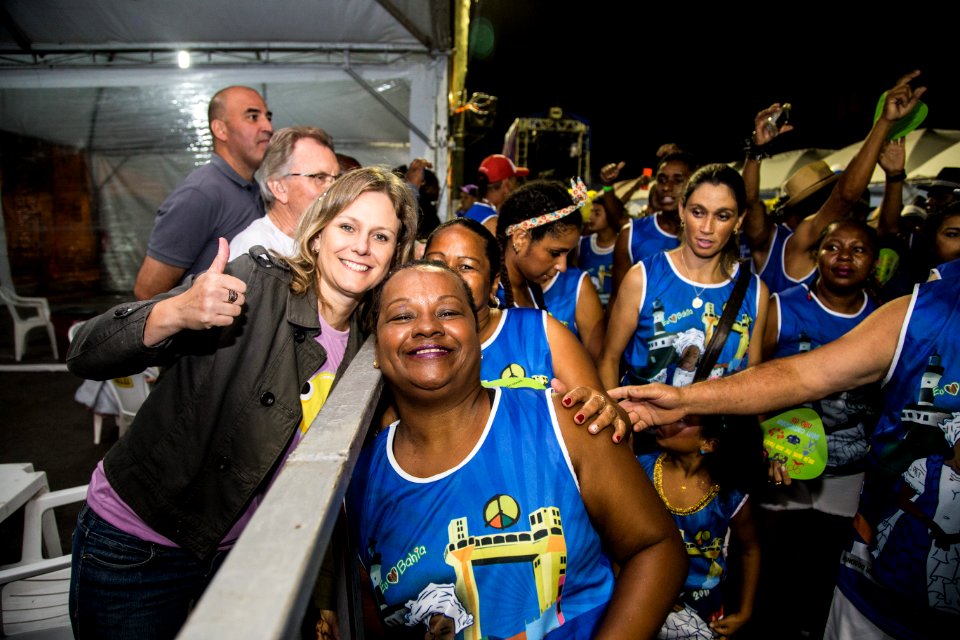 12.02.2018 - Prefeita Paula Mascarenhas e o vice Idemar Barz no segundo dia do Carnaval 2018 - Foto: Gustavo Vara