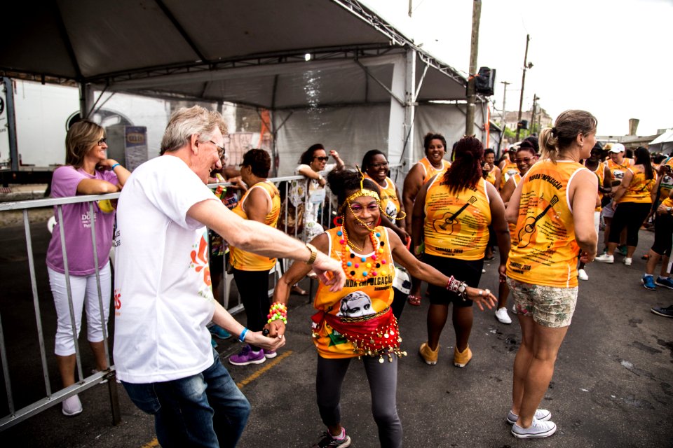 10.02.2018 - Prefeita Paula Mascarenhas e o vice Idemar Barz durante o primeiro dia do Carnaval 2018 - Foto: Gustavo Vara