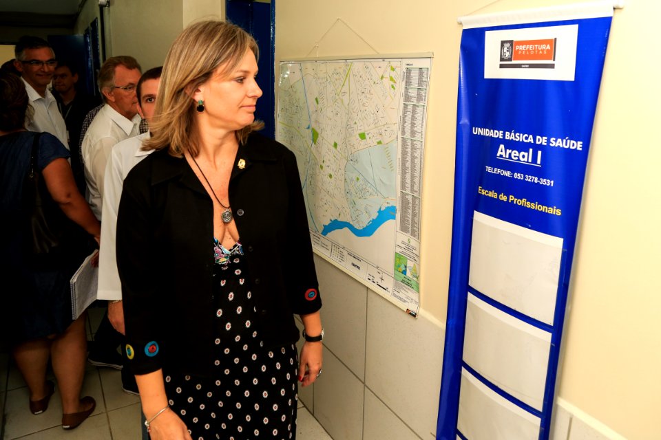 02.03.2018 - Prefeita Paula Mascarenhas e o vice Idemar Barz na entrega da UBS Areal I - reformada com mão de obra prisional - Foto: Gustavo Vara