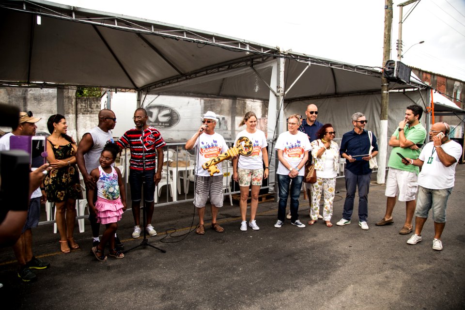 10.02.2018 - Prefeita Paula Mascarenhas e o vice Idemar Barz durante o primeiro dia do Carnaval 2018 - Foto: Gustavo Vara