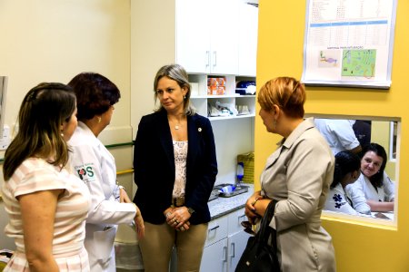 08.03.2018 - Prefeita Paula Mascarenhas visita à ala pediátrica do Pronto Socorro após reforma - Foto: Gustavo Vara