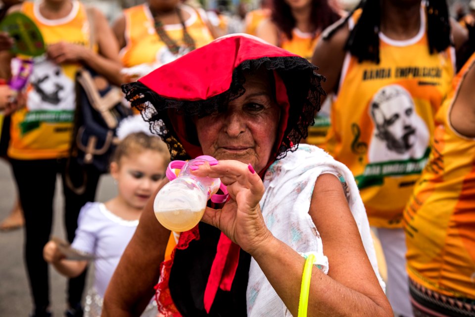 10.02.2018 - Prefeita Paula Mascarenhas e o vice Idemar Barz durante o primeiro dia do Carnaval 2018 - Foto: Gustavo Vara