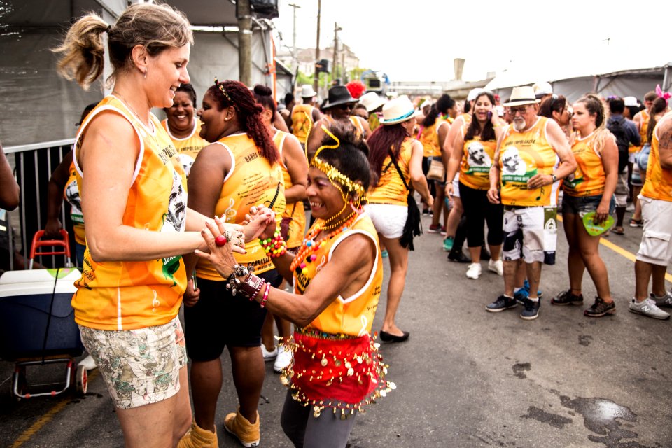 10.02.2018 - Prefeita Paula Mascarenhas e o vice Idemar Barz durante o primeiro dia do Carnaval 2018 - Foto: Gustavo Vara