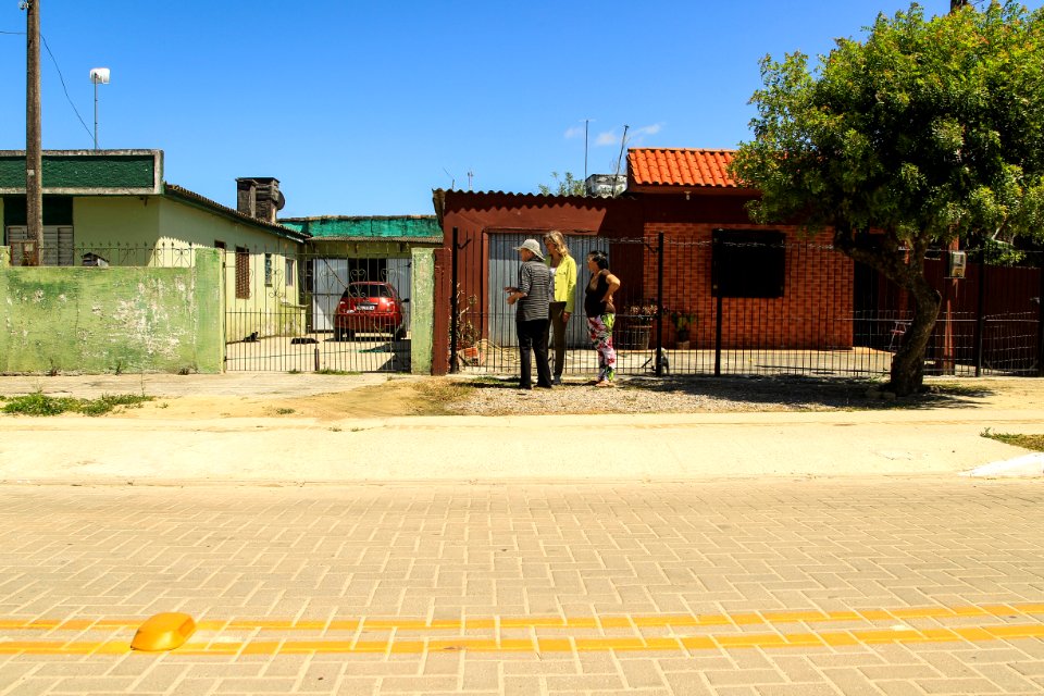 07.12.2017 - Prefeita Paula Mascarenhas e o vice Idemar Barz durante entrega das Ruas 04 e 29 do Bairro Dunas