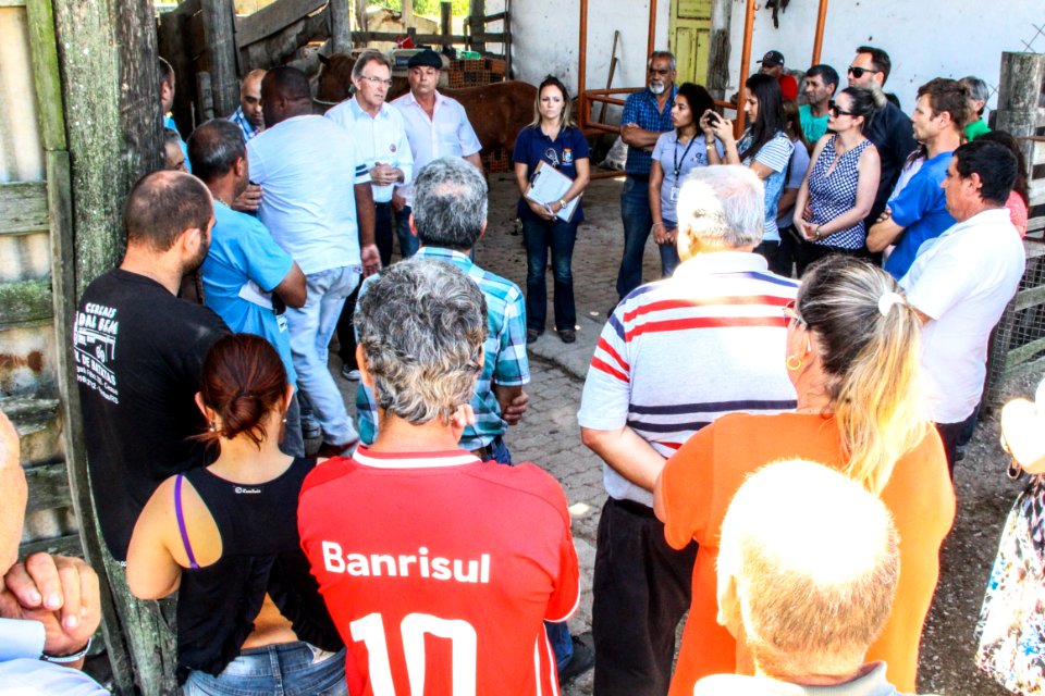 14.11.2017 - Vice-prefeito Idemar Barz no evento de doação de cavalos da Hospedaria Municipal