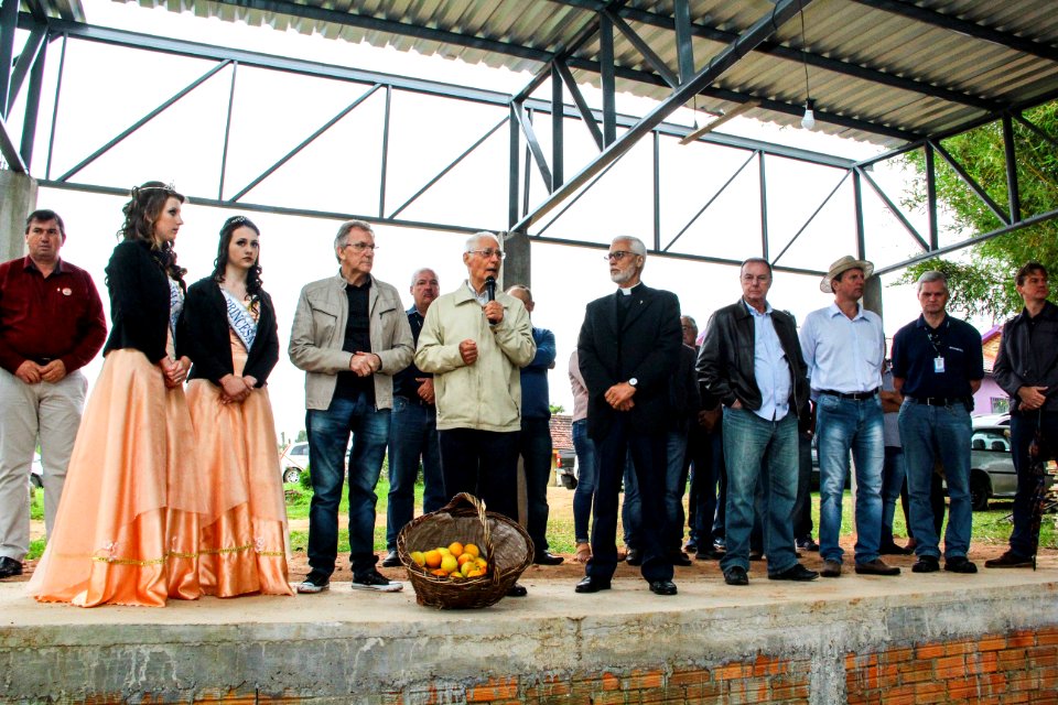 25.11.2017 - Prefeito em exercício Idemar Barz na abertura da Colheita do Pêssego 2017