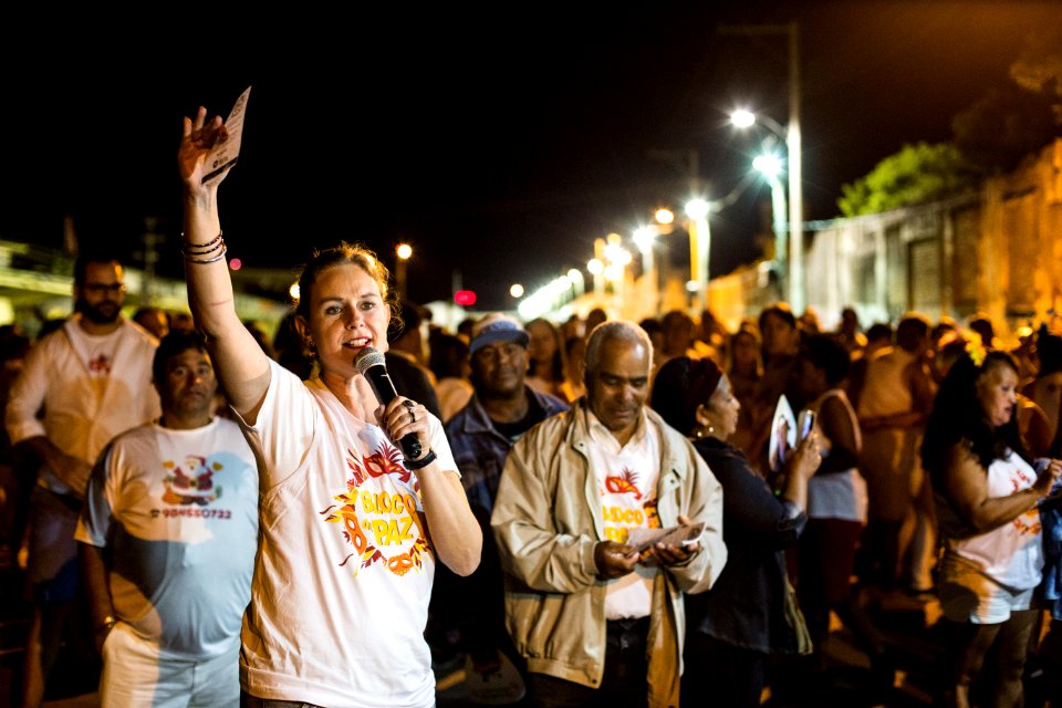 12.02.2018 - Bloco da Paz desfila na Passarela do Samba no Porto de Pelotas - Foto: Gustavo Vara