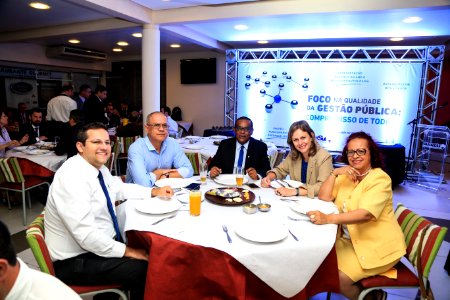 14.12.2017 - Prefeita Paula Mascarenhas durante confraternização da Azonasul com homenagem ao servidor público Otoni Sergio Xavier