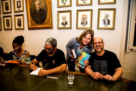 13.11.2017 - Prefeita Paula Mascarenhas prestigia o lançamento dos livros da Fundação Palmares na Bibliotheca Pública Pelotense