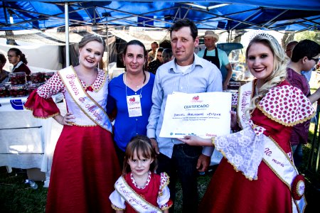12.11.2017 - 1ª Festa do Morango é atração na comunidade do Redentor, na Estrada da Gama, localizada no Monte Bonito. Com a presença do secretário muncipal Jair Seidel, vice prefeito Idemar Barz e a prefeita Paula Mascarenhas