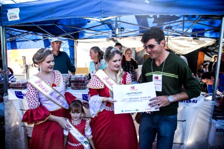 12.11.2017 - 1ª Festa do Morango é atração na comunidade do Redentor, na Estrada da Gama, localizada no Monte Bonito. Com a presença do secretário muncipal Jair Seidel, vice prefeito Idemar Barz e a prefeita Paula Mascarenhas