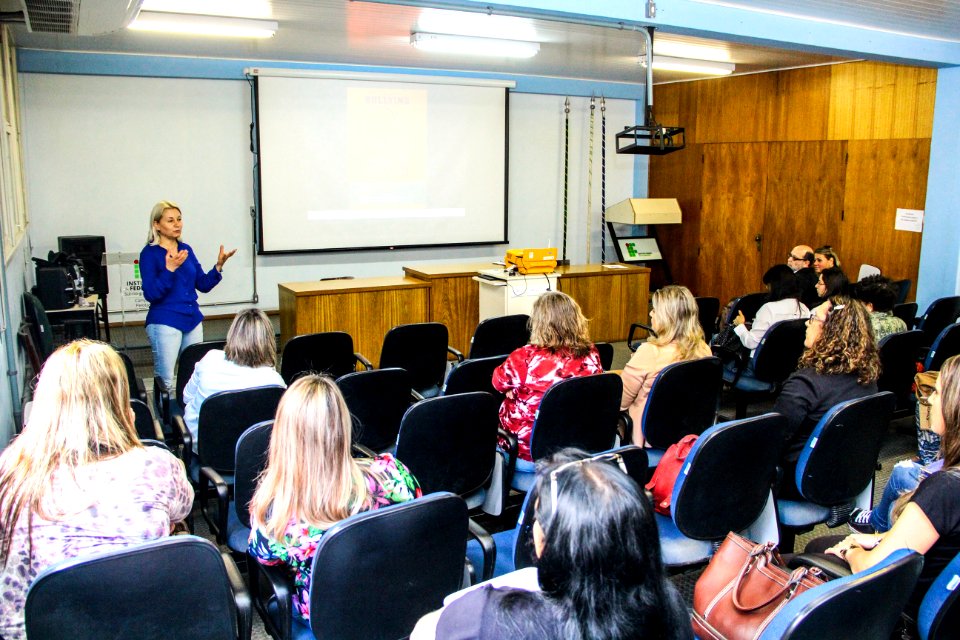 07.11.2017 - Oficina sobre bullying