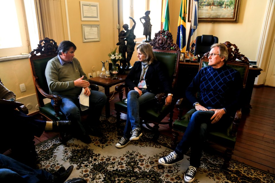28.08.2018 - Prefeita Paula Mascarenhas em reunião com Sindicato dos Rodoviários e vereador Eder Blank - Foto: Gustavo Vara